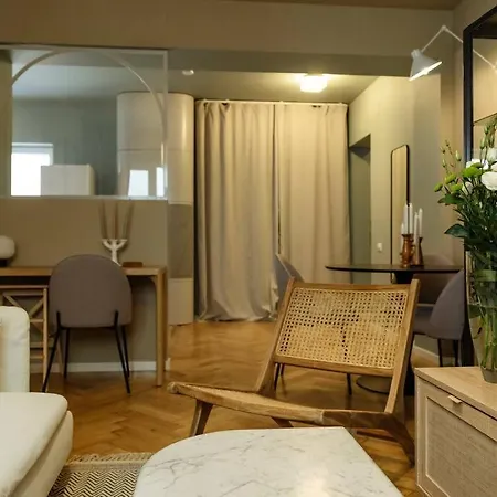 Appartement Exquisite 1br Flat Close To City Center *