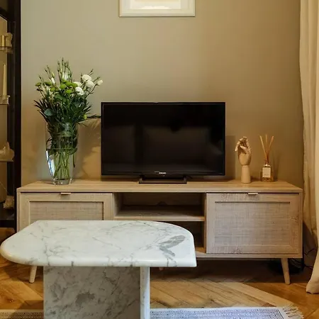 Exquisite 1br Flat Close To City Center Appartement