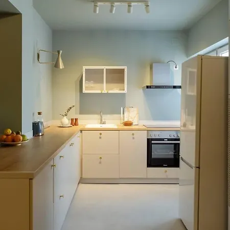Exquisite 1br Flat Close To City Center Appartement *