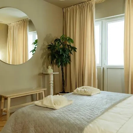 Exquisite 1br Flat Close To City Center Appartement